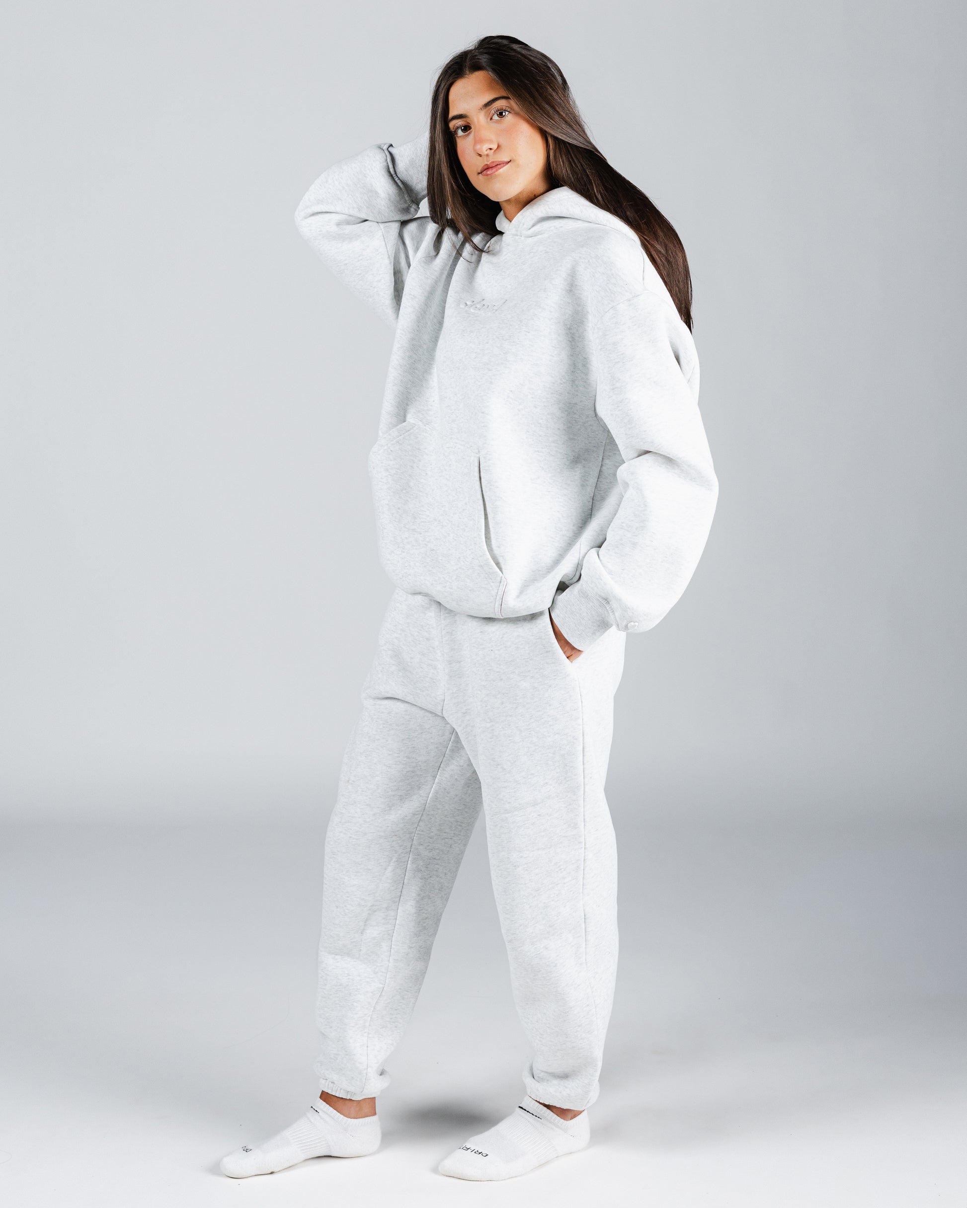 size: Mariah is 5'7 wearing size L | color: Heather Grey