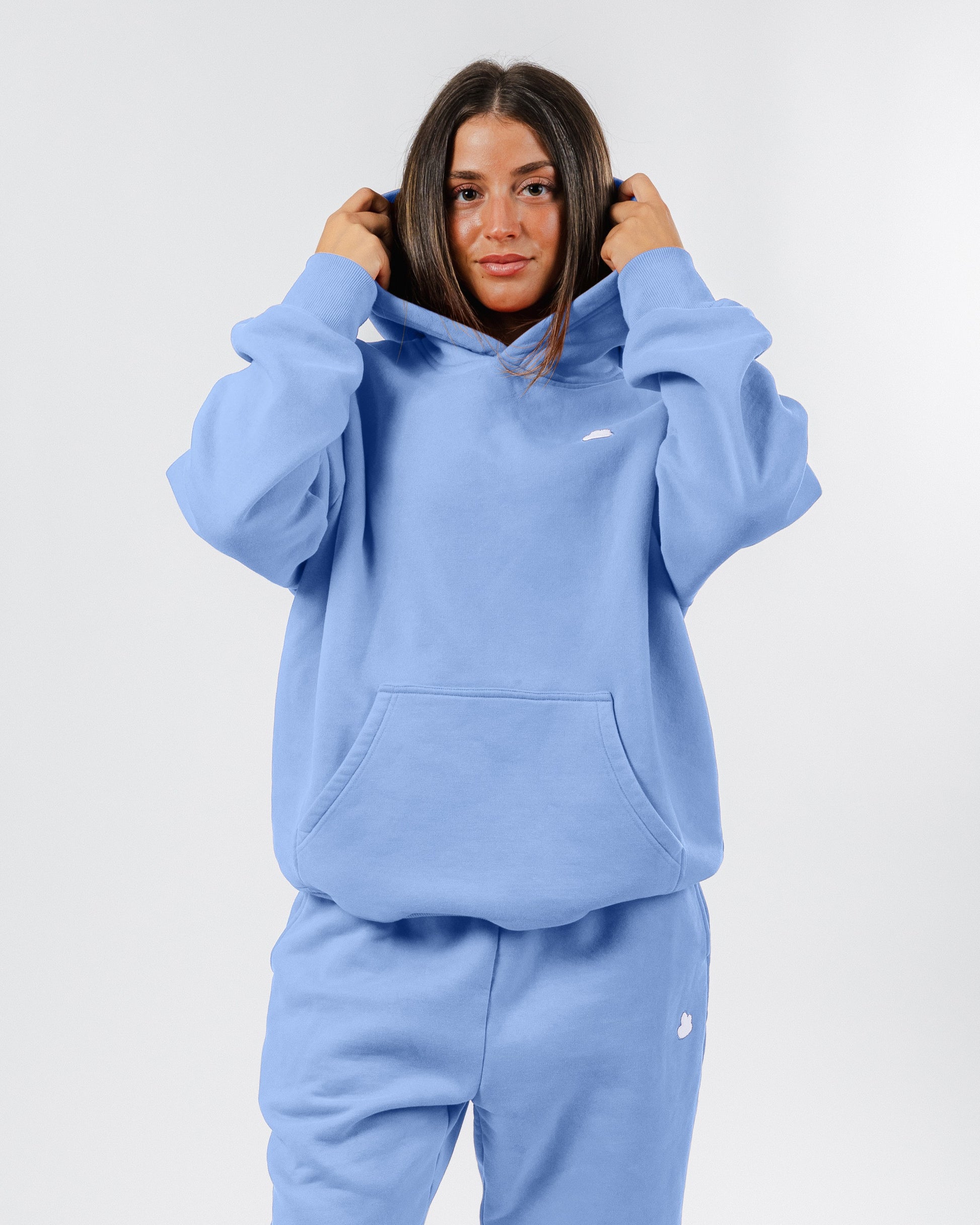 size: Gianna is 5'1 wearing size S | Color: Breeze